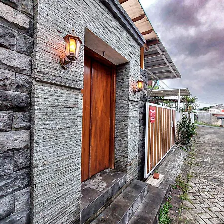 Rumah Kartika Batu-2